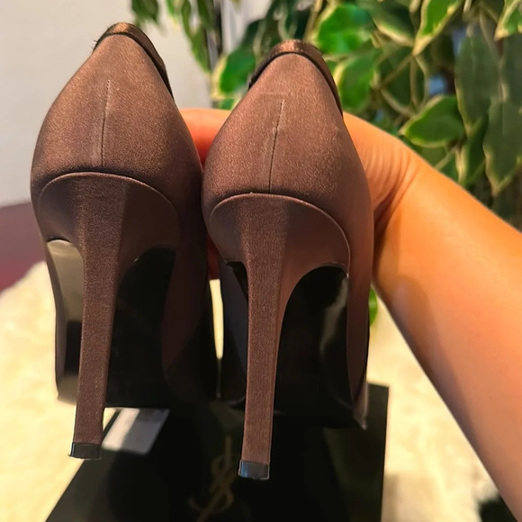 Yves Saint Laurent YSL Garo Chocolate heels size 9.5M(3”) - Picture 8 of 13